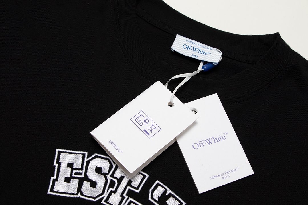 【OFF-WHITE 公式旗艦店】オフホワイト  Tシャツ ご好評に付き再入荷！