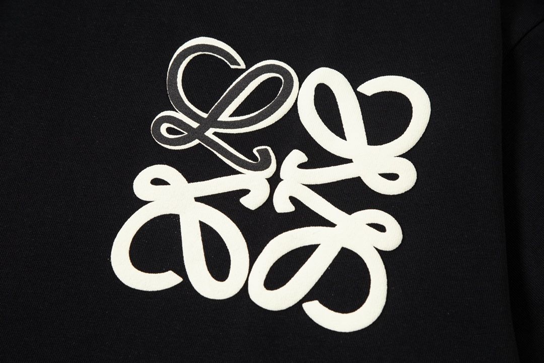 【LOEWE  公式旗艦店】ロエベ  Tシャツ ご好評に付き再入荷！