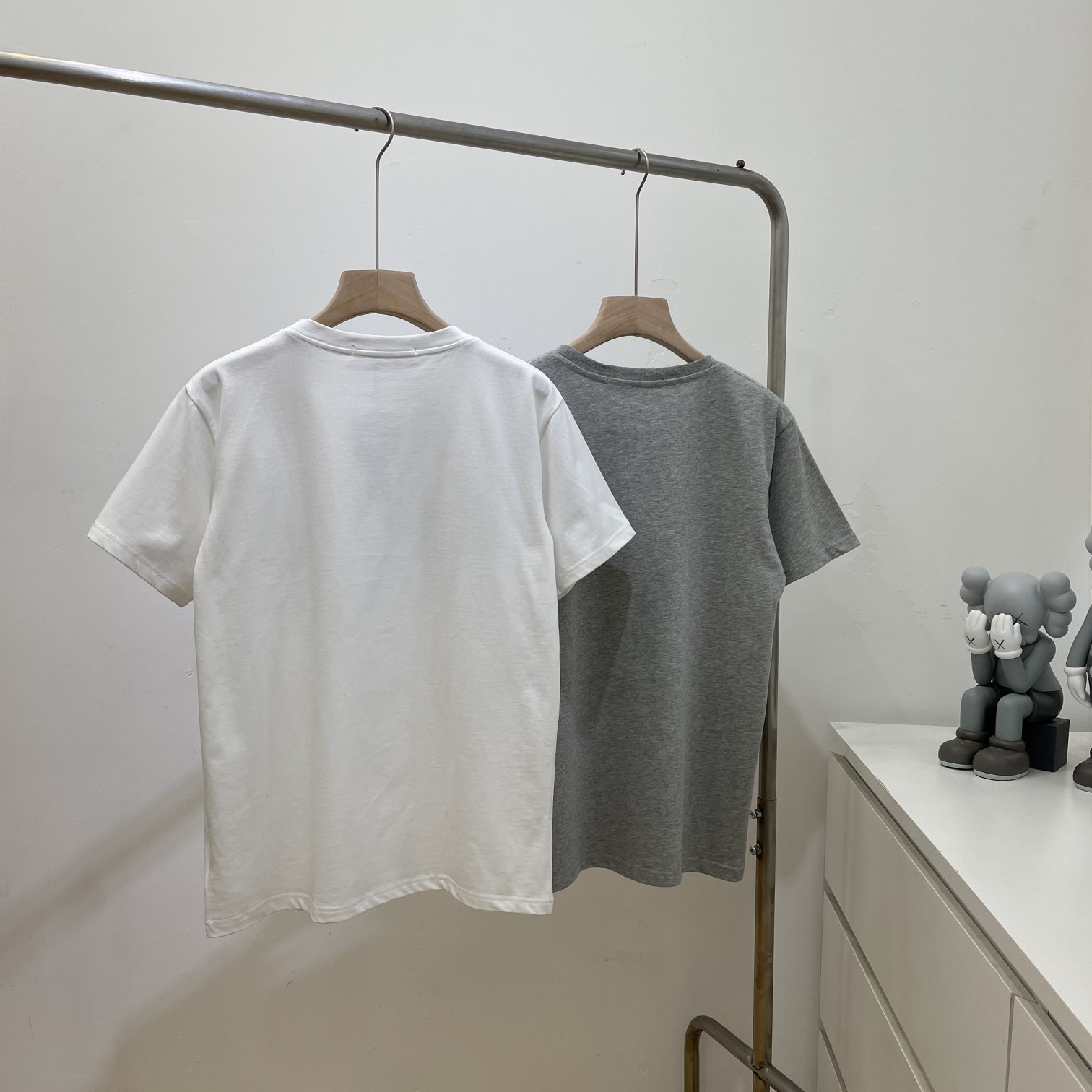 【COMME DES GARCONS PLAY 公式旗艦店】 コム デ ギャルソン プレイ   Tシャツご好評に付き再入荷！