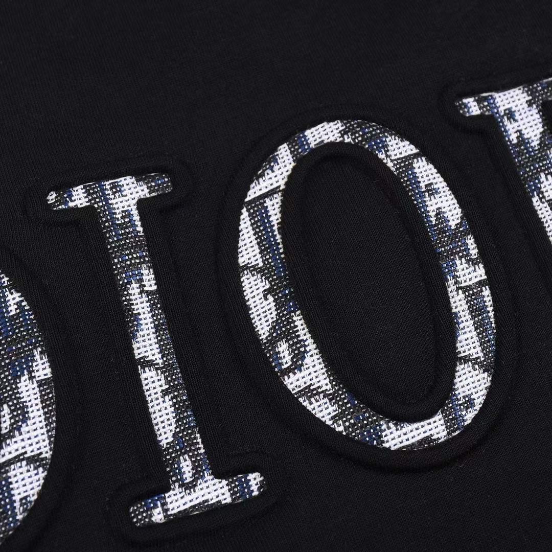 【DIOR 公式旗艦店】ディオール    Tシャツ ご好評に付き再入荷！