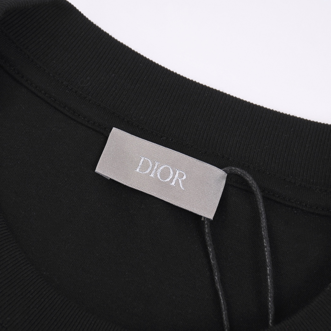 【DIOR 公式旗艦店】ディオール    Tシャツ ご好評に付き再入荷！