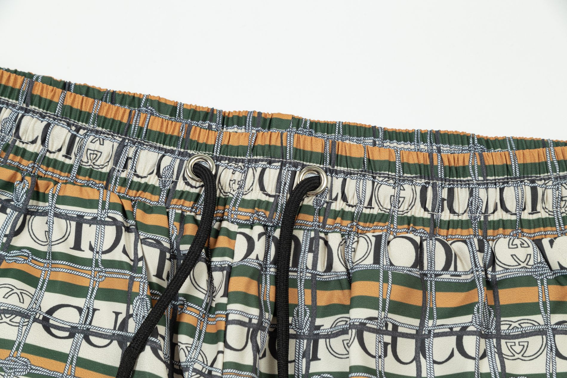 【GUCCI 公式旗艦店】グッチ  ショートパンツ  ご好評に付き再入荷！