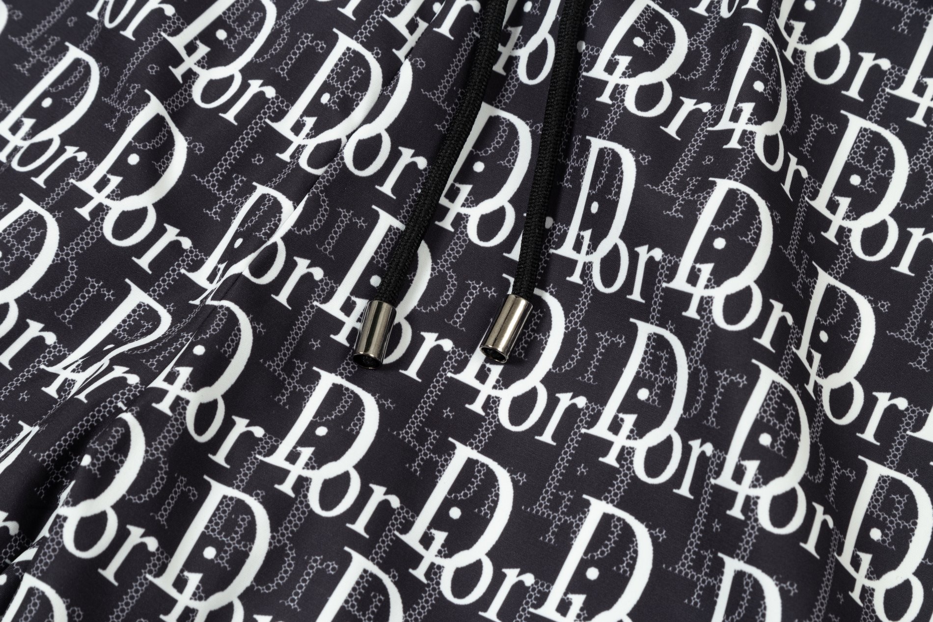 【DIOR  公式旗艦店】ディオール  ショートパンツ  ご好評に付き再入荷！