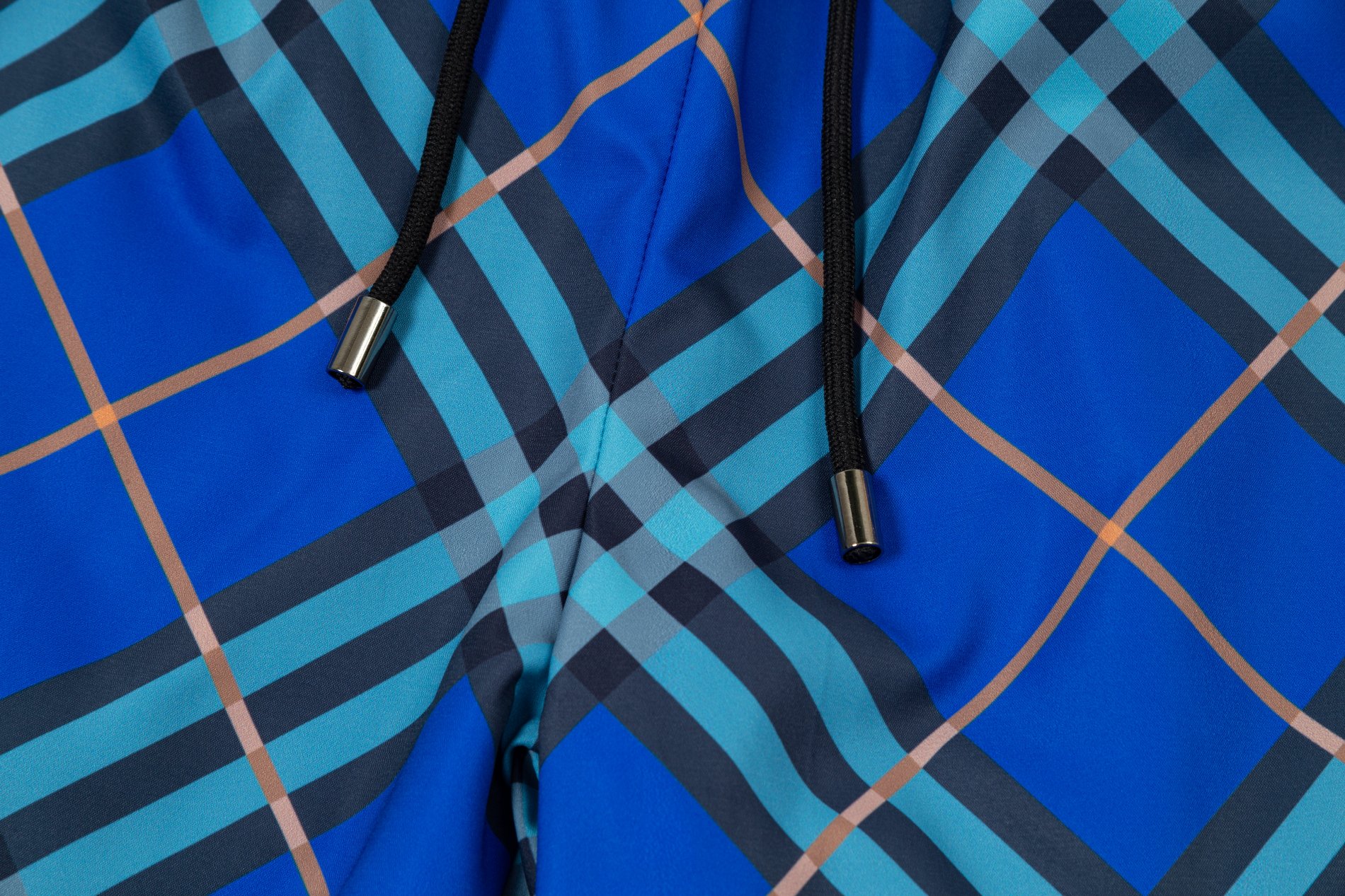 【BURBERRY 公式旗艦店】バーバリー  ショートパンツご好評に付き再入荷 24627