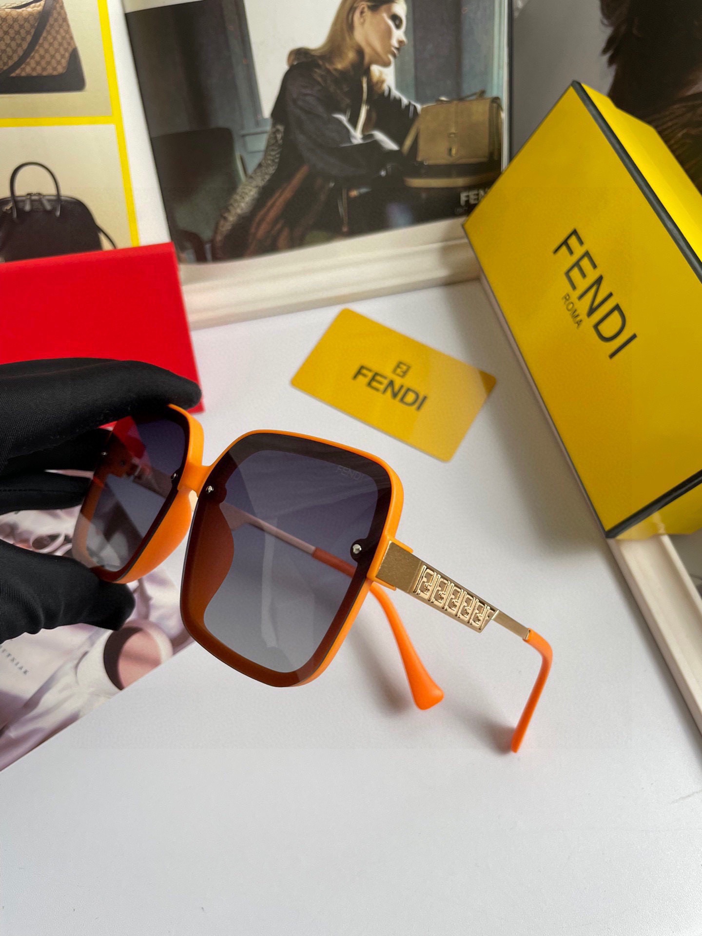 FENDI(フェンディ ) サングラス 24706