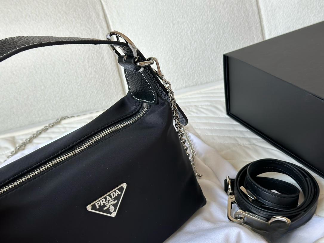 【PRADA 公式旗艦店】プラダ  ハンドバッグ 当日出荷 好評に付き再入荷！27*14CM