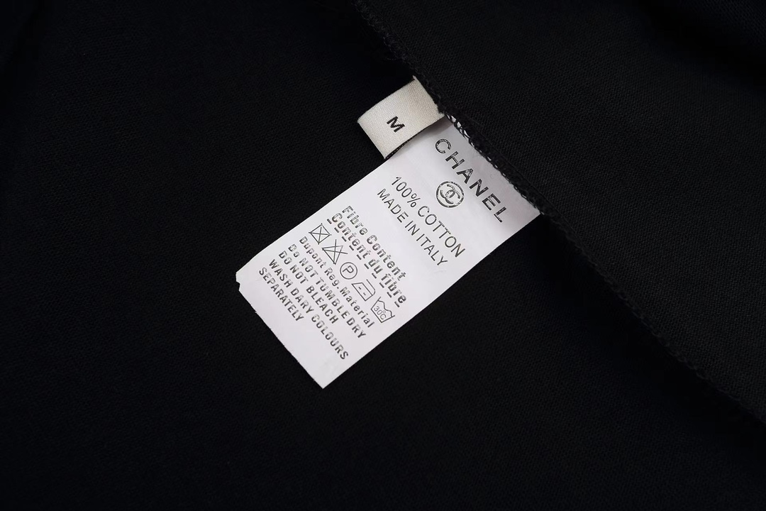 【CHANEL 公式旗艦店】シャネル  Tシャツ ご好評に付き再入荷！