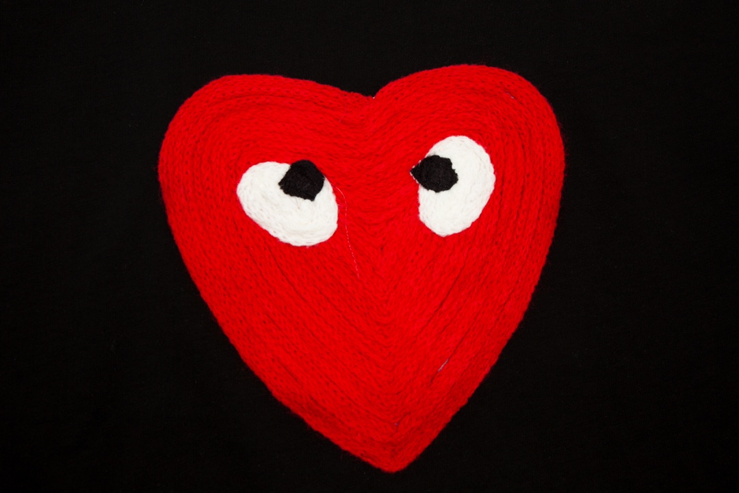 【COMME DES GARCONS PLAY 公式旗艦店】 コム デ ギャルソン プレイ   Tシャツご好評に付き再入荷！