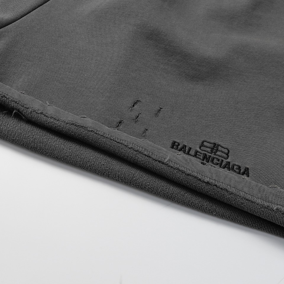 【BALENCIAGA  公式旗艦店】バレンシアガ  ショートパンツご好評に付き再入荷！