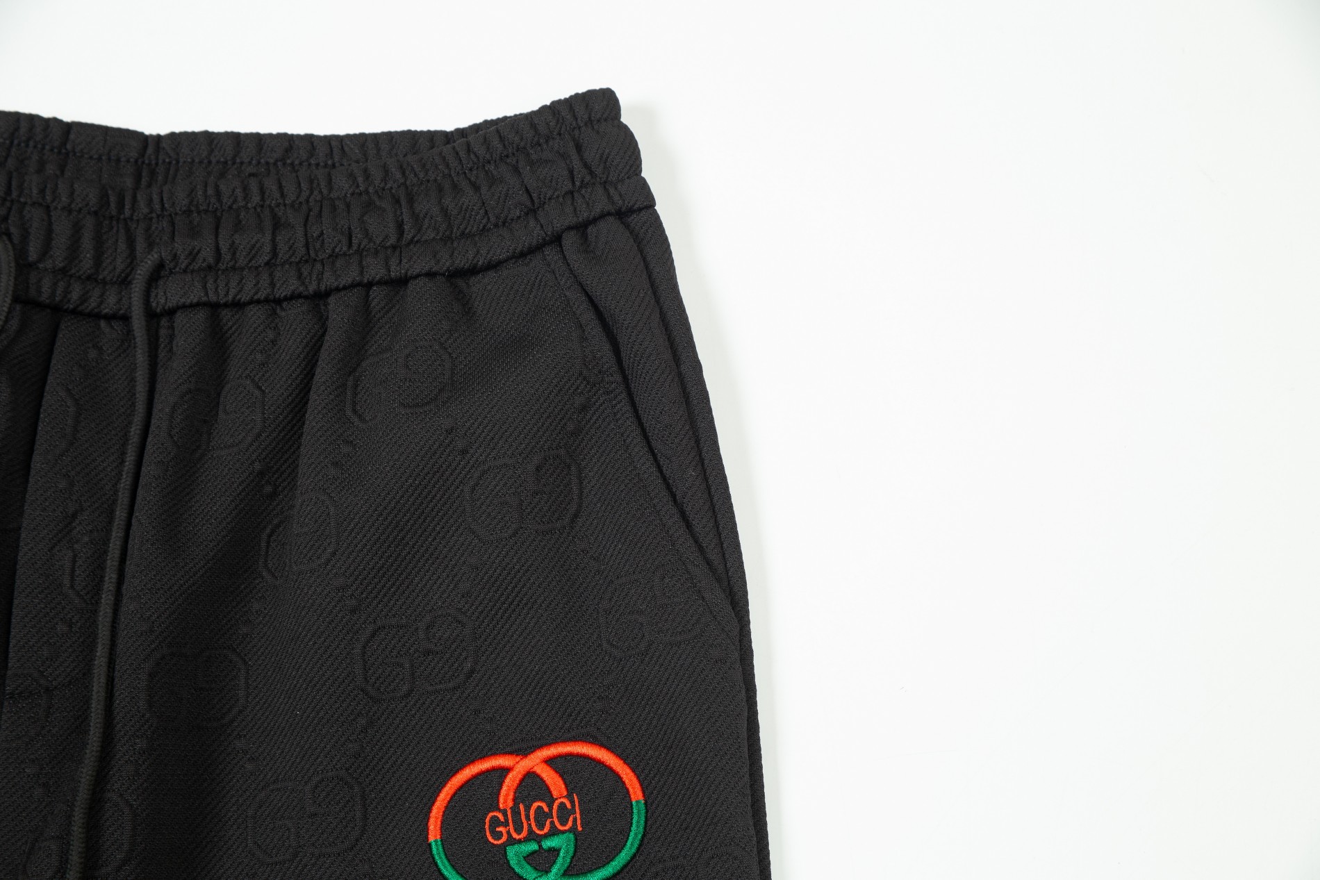 【GUCCI 公式旗艦店】グッチ  ショートパンツ  ご好評に付き再入荷！