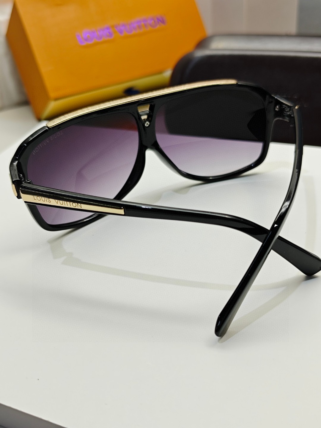 LOUIS VUITTON(ルイヴィトン) サングラス