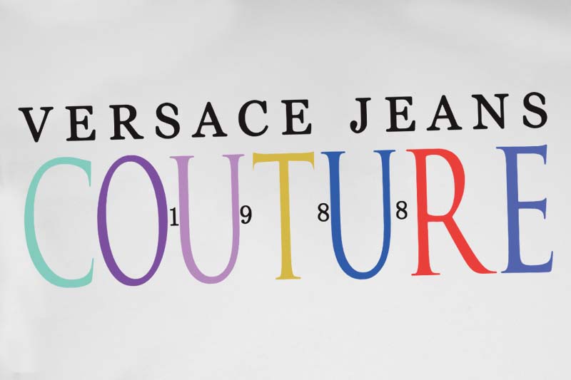 【VERSACE  公式旗艦店】ヴェルサーチ Tシャツご好評に付き再入荷 24628