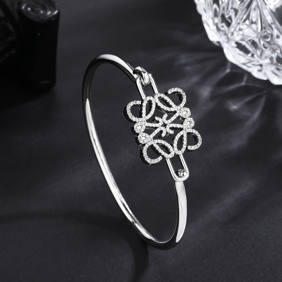 【LOEWE】ブレスレット、ファッションシンプルなスタイル 2474