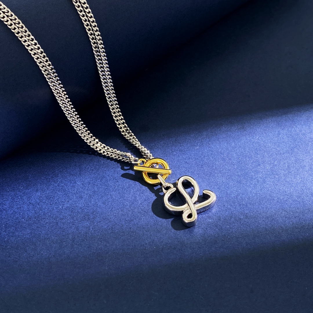 【LOEWE】ネックレス、新しいネックレス万能シンプルファッションオーナメント 2474