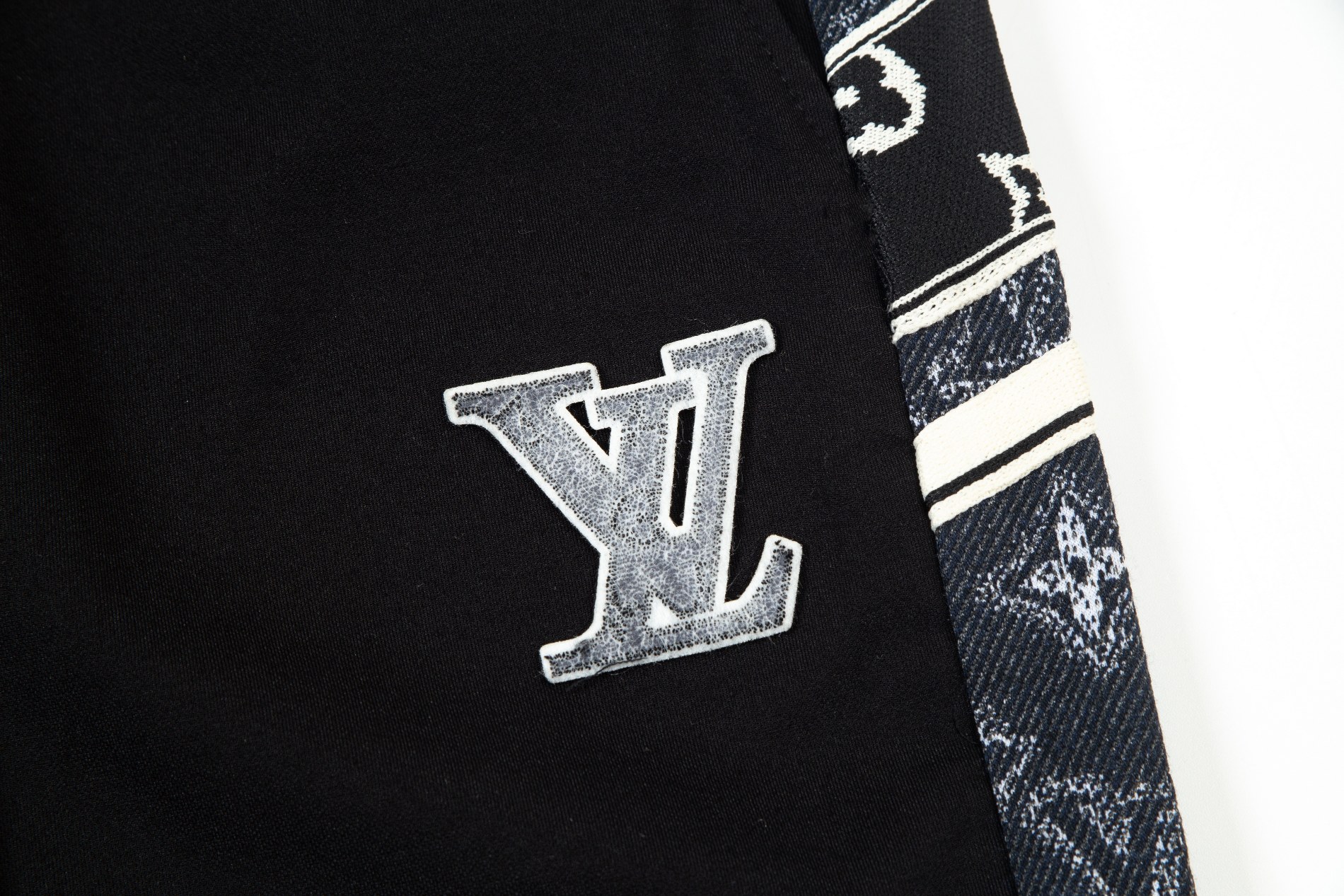 【LOUIS VUITTON 公式旗艦店】ルイヴィトン  ショートパンツご好評に付き再入荷！