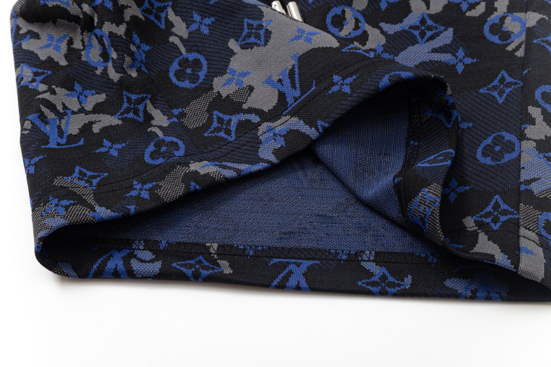 【LOUIS VUITTON 公式旗艦店】ルイヴィトン  ショートパンツご好評に付き再入荷！