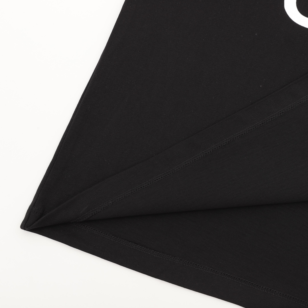 【CHANEL  公式旗艦店】シャネル  Tシャツ ご好評に付き再入荷！