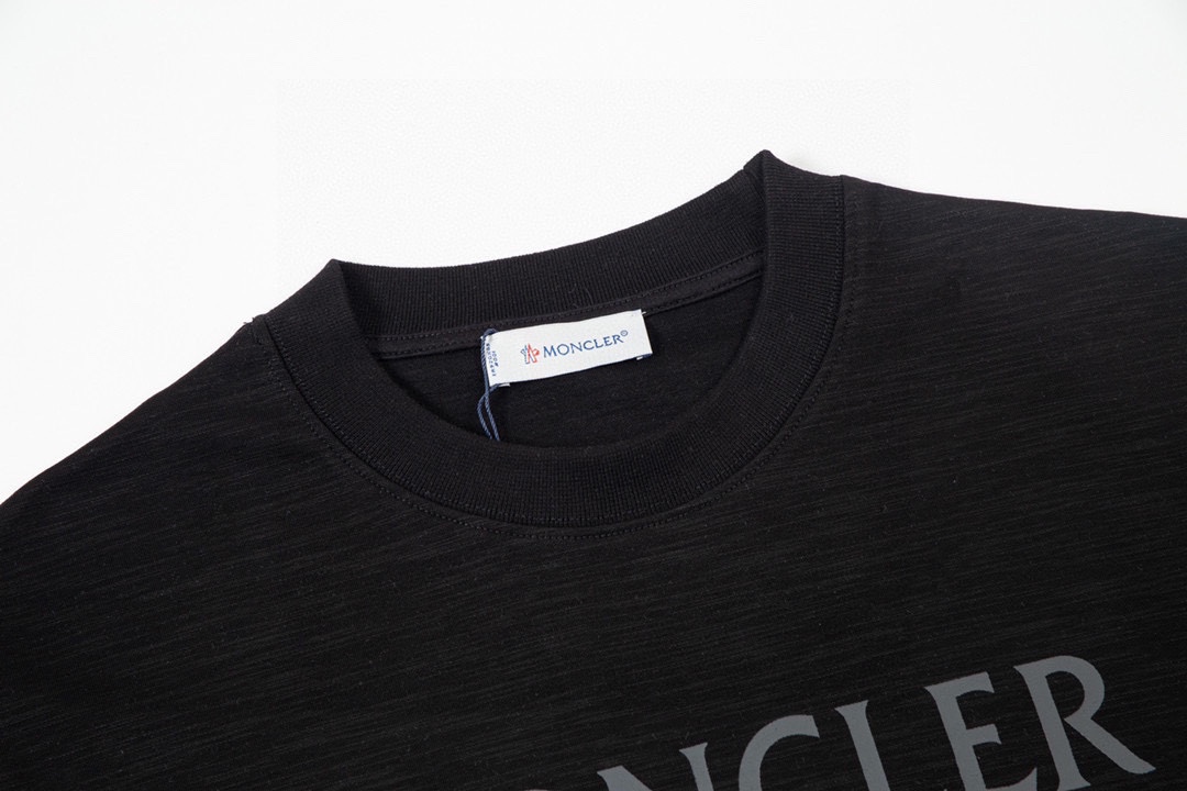【MONCLER  公式旗艦店】 モンクレール  Tシャツ ご好評に付き再入荷！