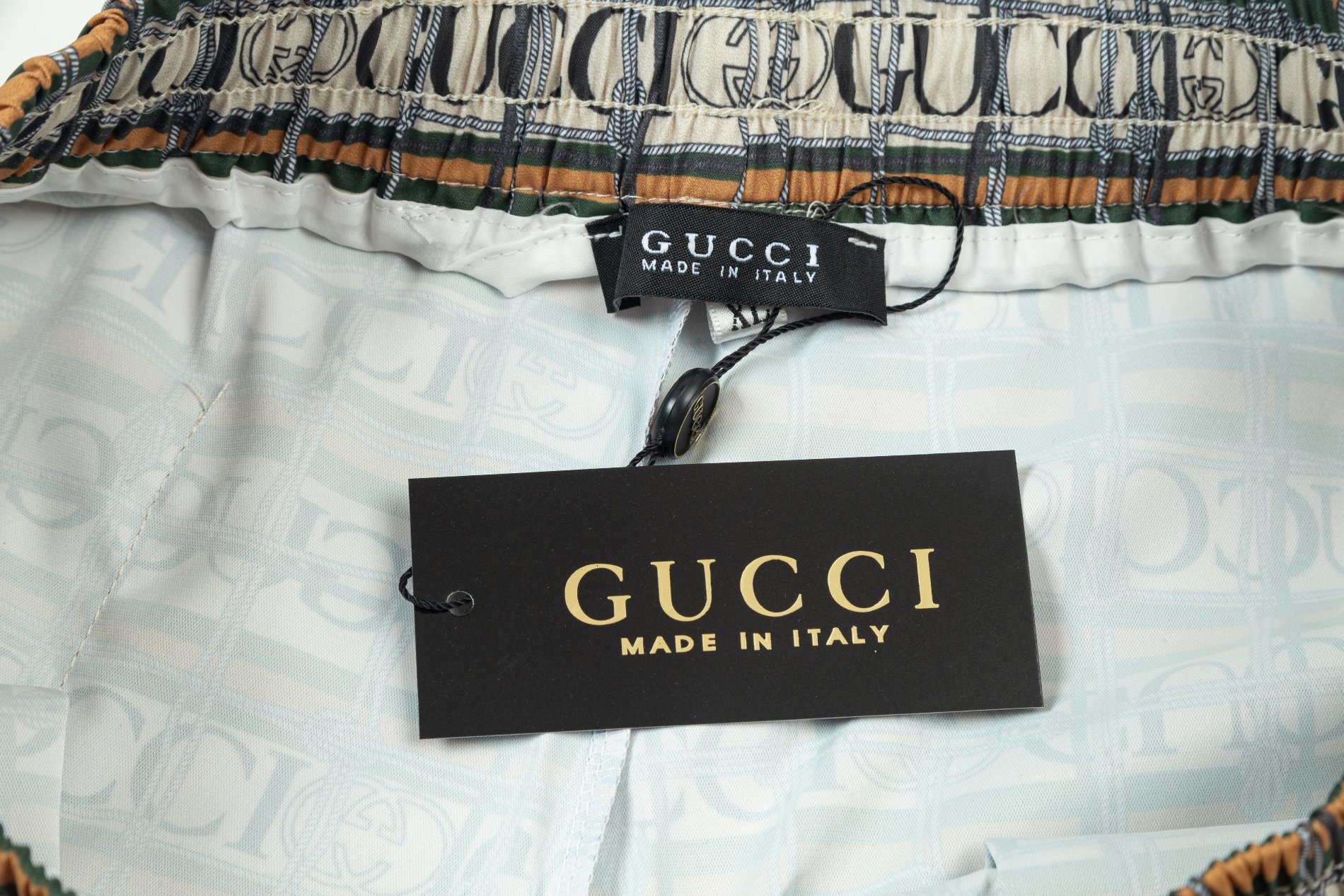 【GUCCI 公式旗艦店】グッチ  ショートパンツ  ご好評に付き再入荷！