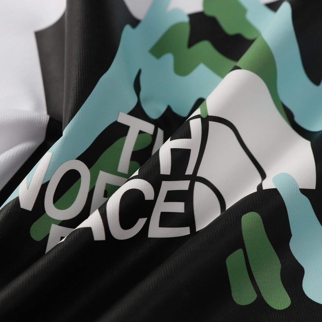 【The North Face  公式旗艦店】ザノースフェイス Tシャツご好評に付き再入荷！