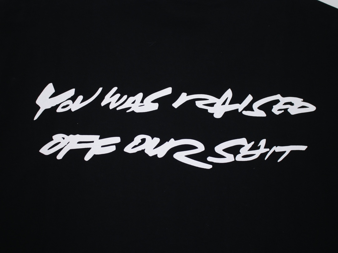 【Supreme  公式旗艦店】シュプリーム  Tシャツご好評に付き再入荷！