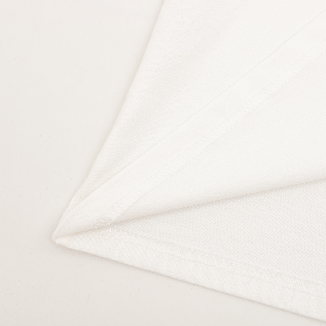 【BURBERRY  公式旗艦店】バーバリー  Tシャツ ご好評に付き再入荷 24627