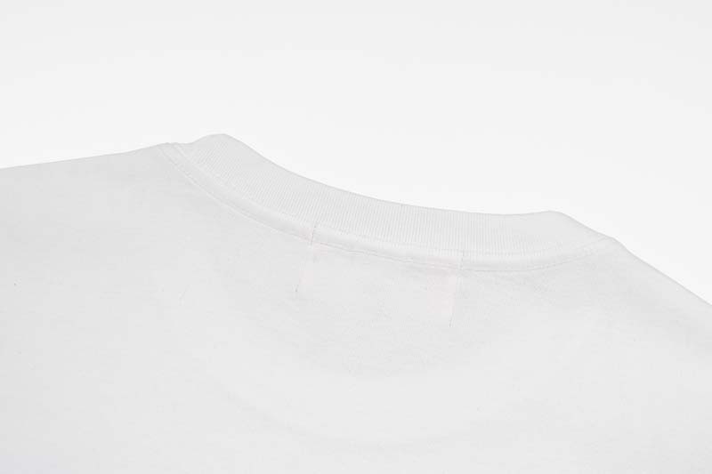 【VERSACE  公式旗艦店】ヴェルサーチ Tシャツご好評に付き再入荷 24628