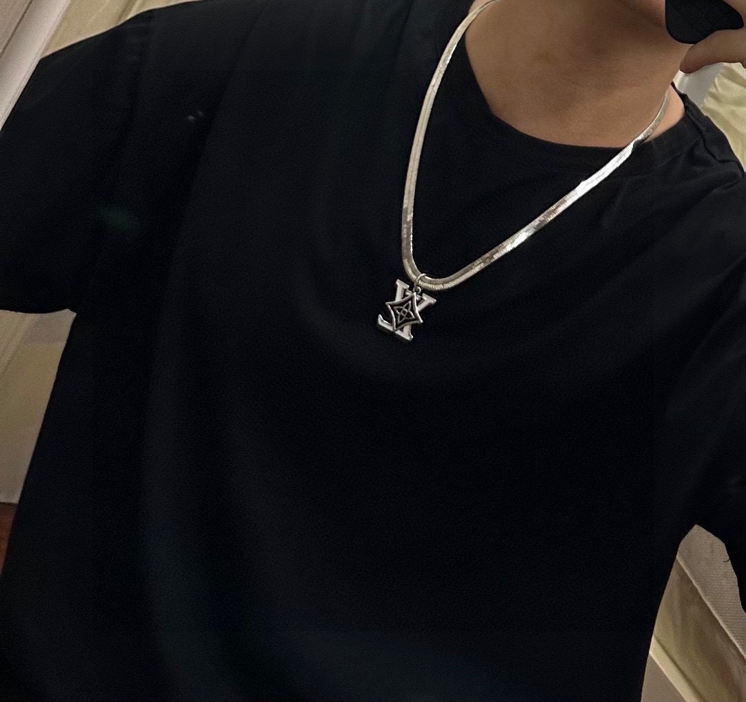 【LOUIS VUITTON】ネックレス、新しいネックレス万能シンプルファッションオーナメント  2472