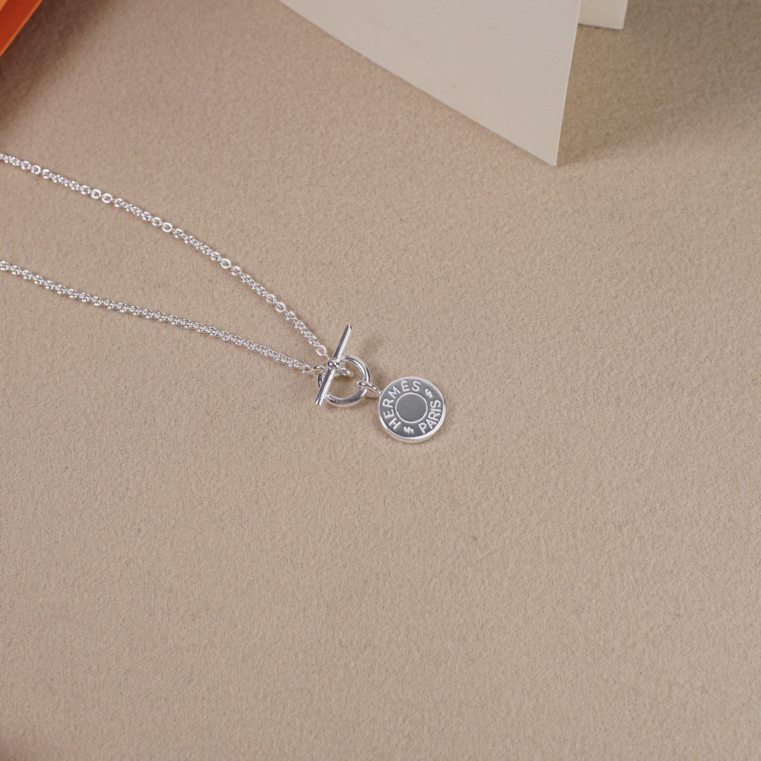 【 HERMES】ネックレス、新しいネックレス万能シンプルファッションオーナメント 2473