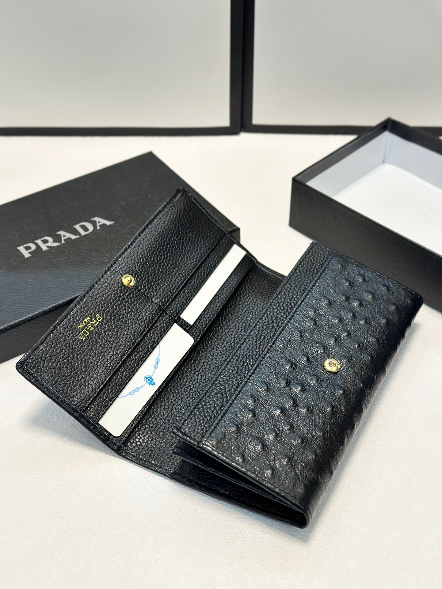 【PRADA 公式旗艦店】プラダ  財布 当日出荷 好評に付き再入荷！19*10CM