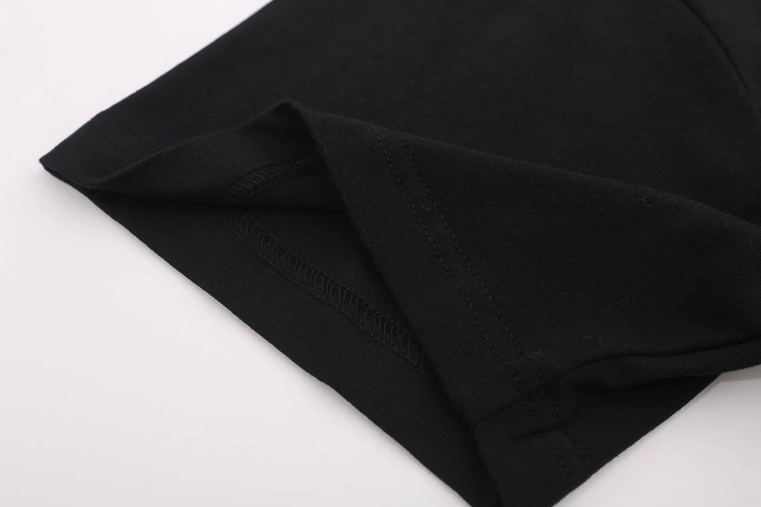 【CHANEL 公式旗艦店】シャネル  Tシャツ ご好評に付き再入荷！