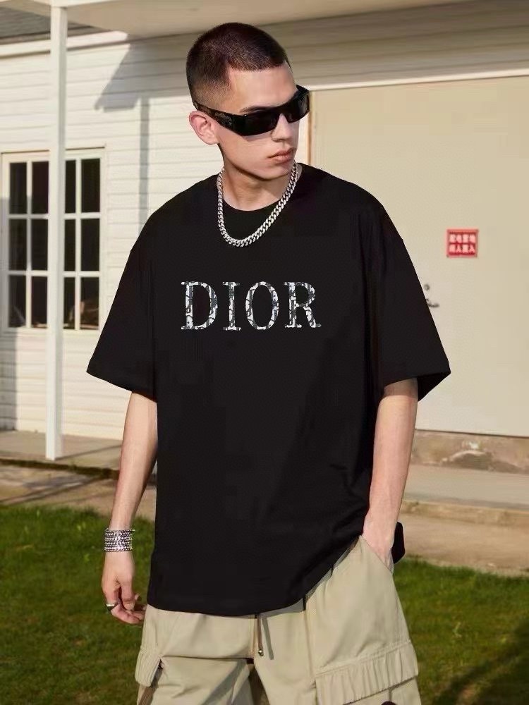【DIOR 公式旗艦店】ディオール    Tシャツ ご好評に付き再入荷！