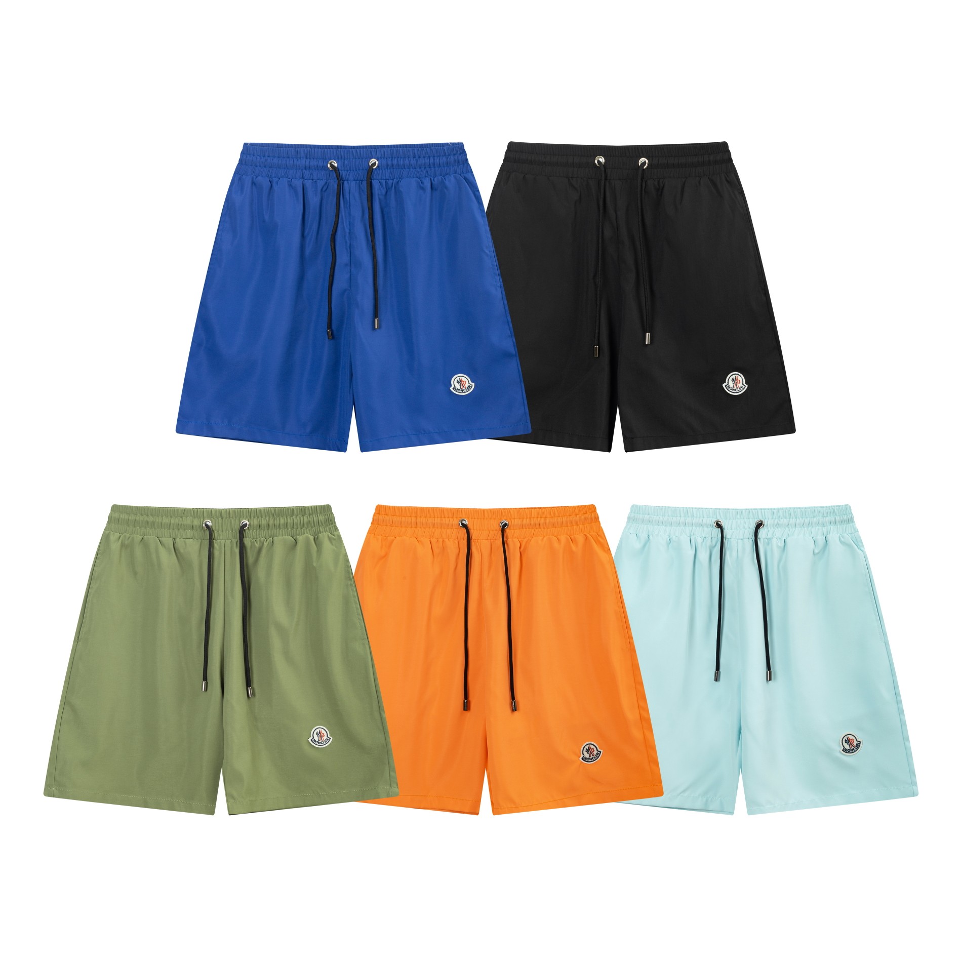 【MONCLER 公式旗艦店】モンクレール ショートパンツ  ご好評に付き再入荷！