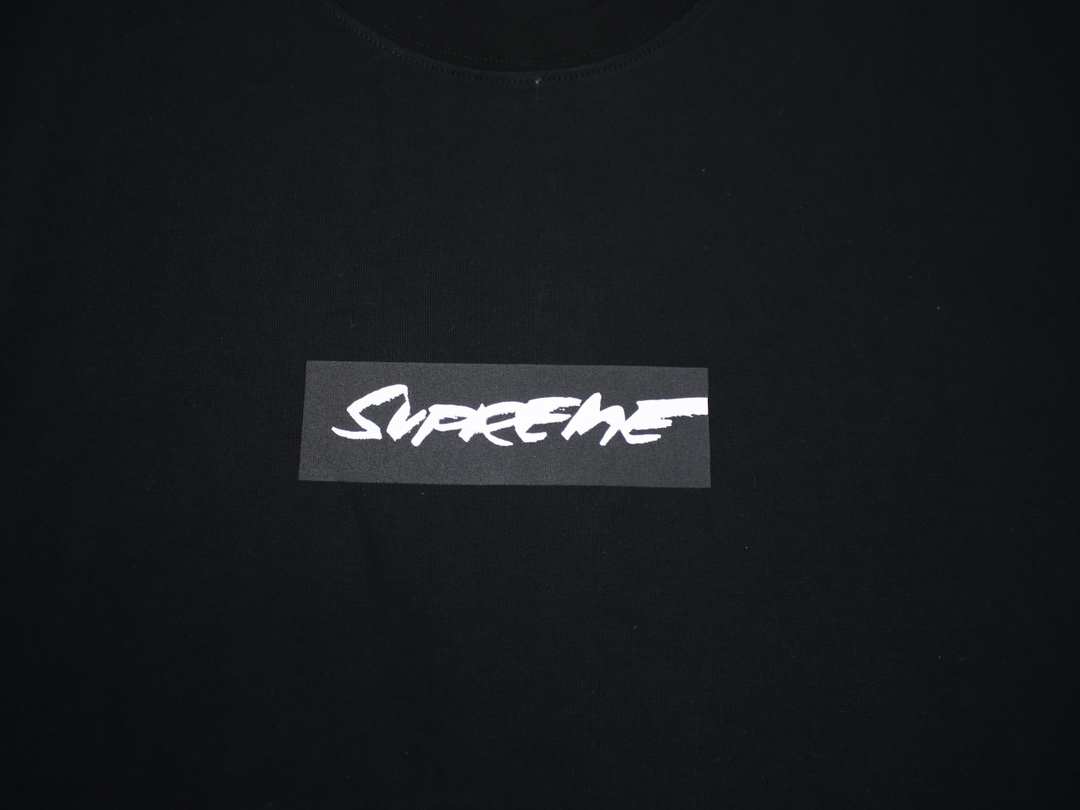 【Supreme  公式旗艦店】シュプリーム  Tシャツご好評に付き再入荷！