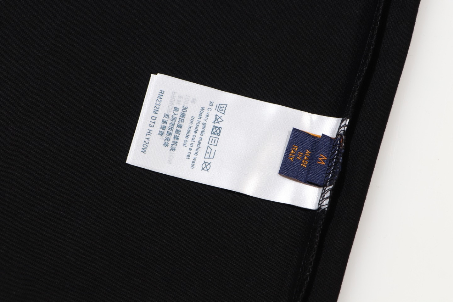 【LOUIS VUITTON  公式旗艦店】ルイヴィトン  Tシャツ ご好評に付き再入荷 240613