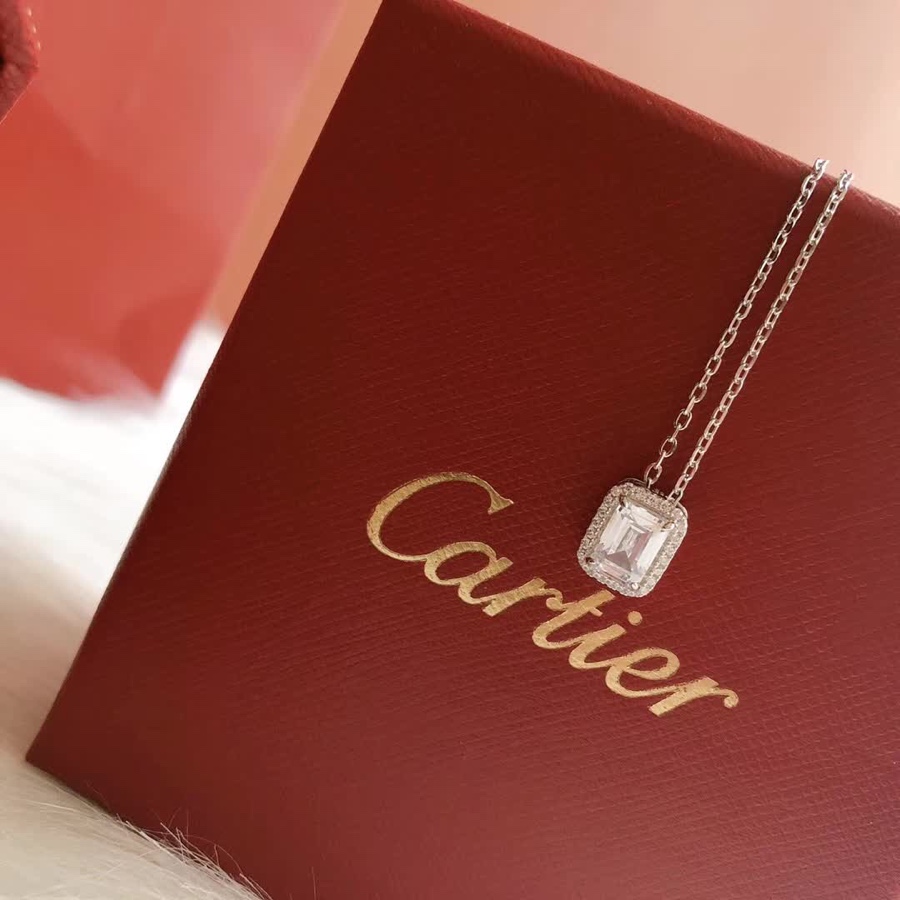 【CARTIER】ネックレス、新しいネックレス万能シンプルファッションオーナメント 2472