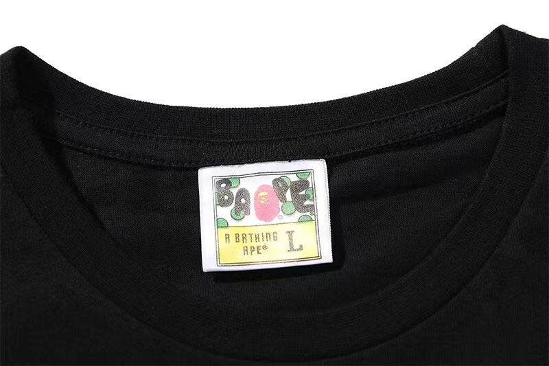 【BAPE  公式旗艦店】Tシャツご好評に付き再入荷！