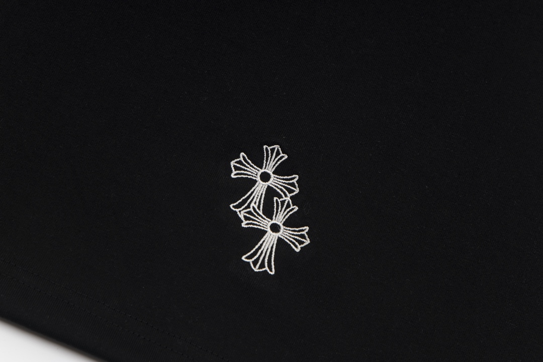 【CHROME HEARTS公式旗艦店】クロムハーツ  Tシャツ ご好評に付き再入荷！