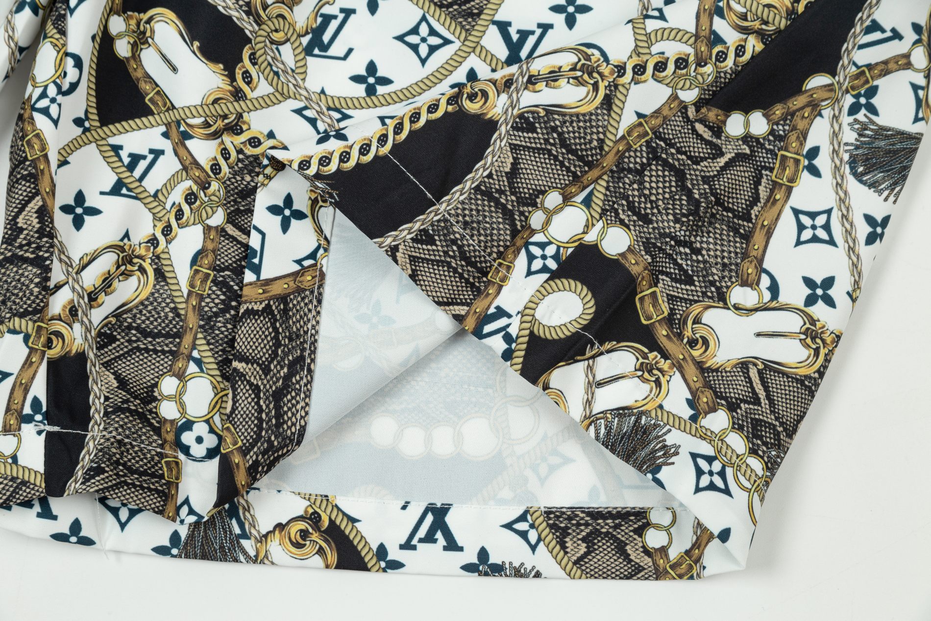 【LOUIS VUITTON  公式旗艦店】ルイヴィトン  ショートパンツ  ご好評に付き再入荷！