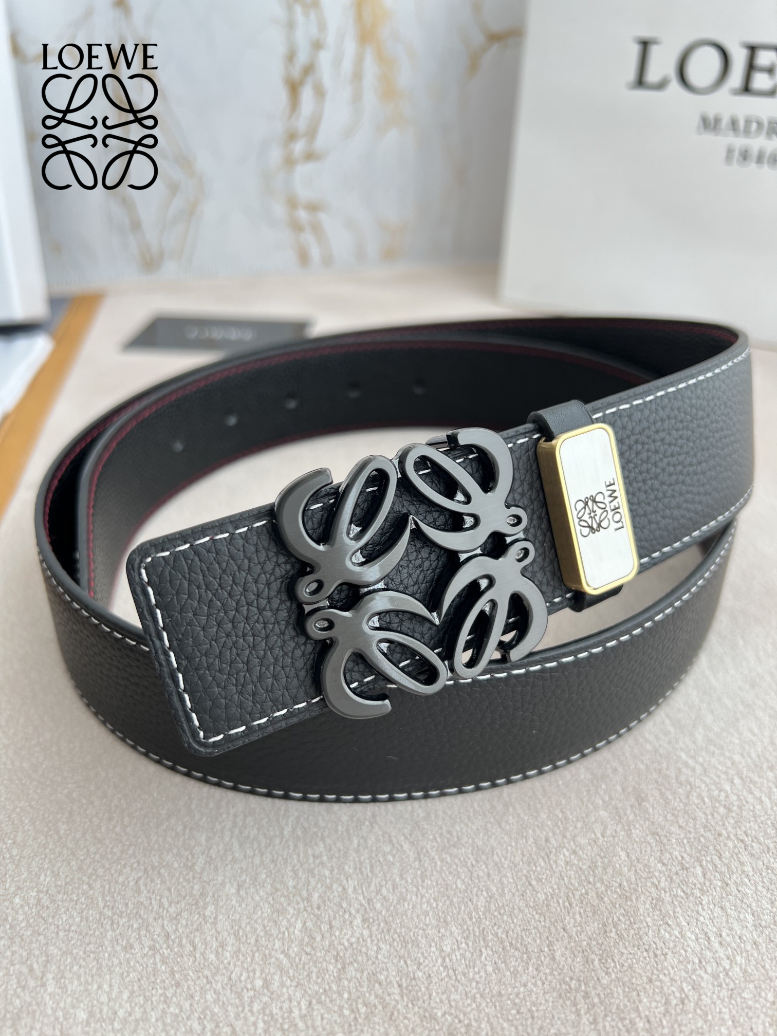 【LOEWE】(ロエベ)3.8cmベルト メンズ