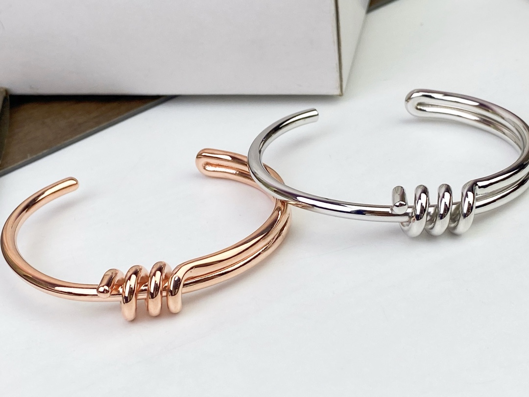 【CELINE】ブレスレット、ファッションシンプルなスタイル 2474