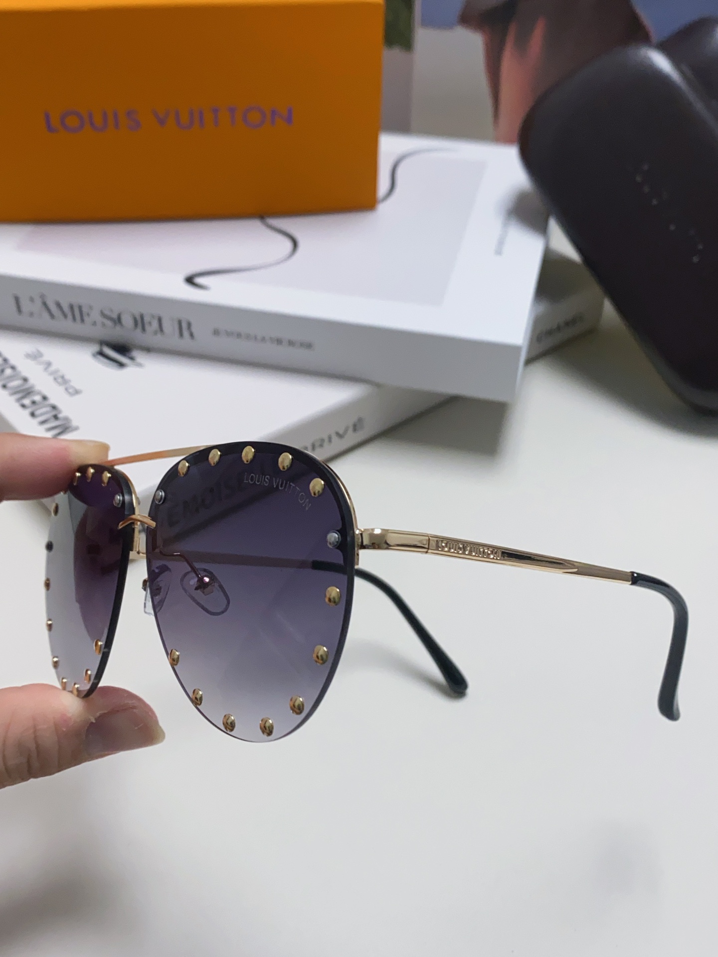 LOUIS VUITTON(ルイヴィトン) サングラス 24706