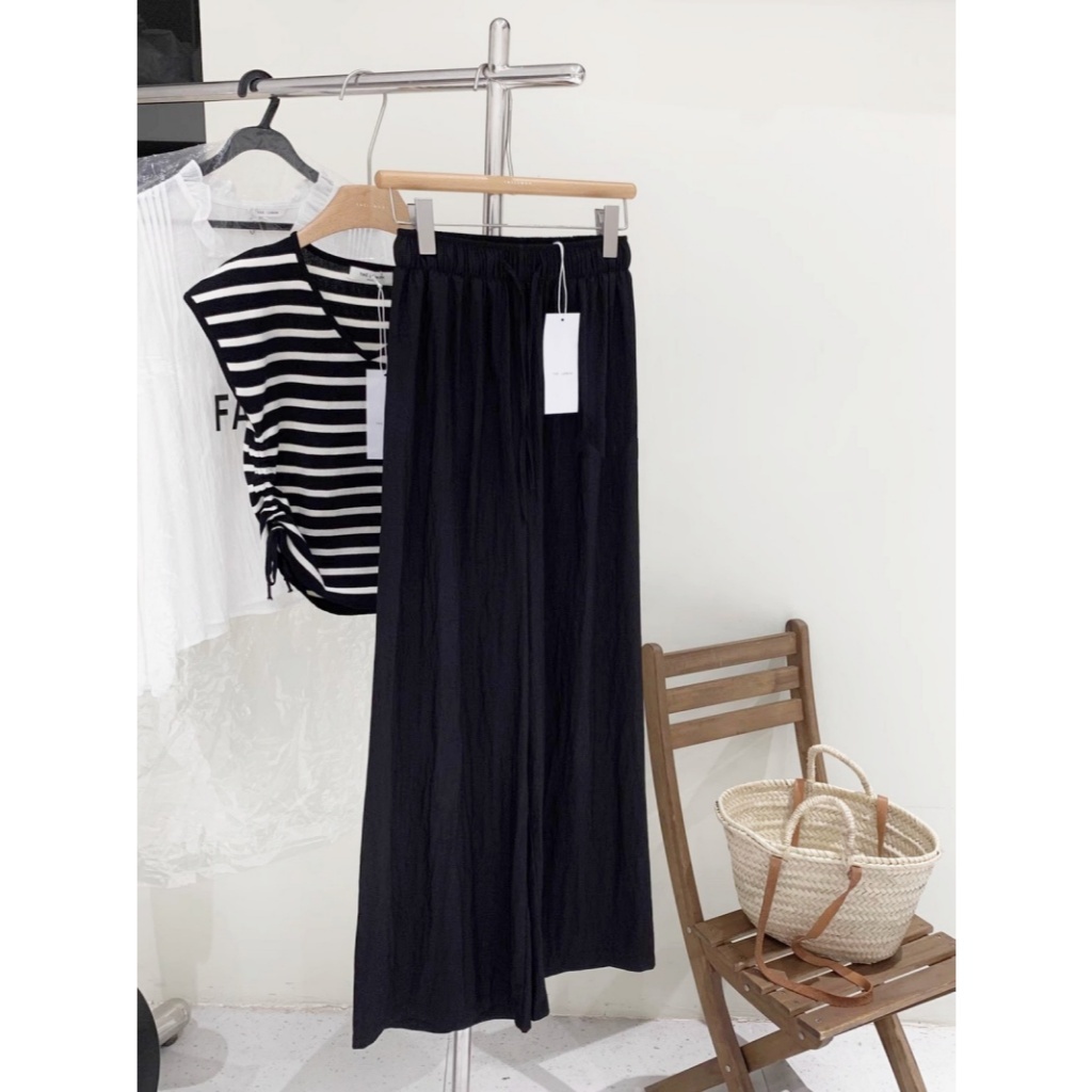 [Stella Fashion] Ice Silk Wrinkled Wide-Leg Pants Women Thin Material Style Straight Pants high waist slim Casual Pants-Stella's Fashion