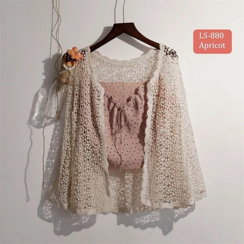 Stella Fashion Knitted Sunscreen Cardigan Thin Style Women Loose Outer Blouse Short Sleeve Top 短袖针织上衣