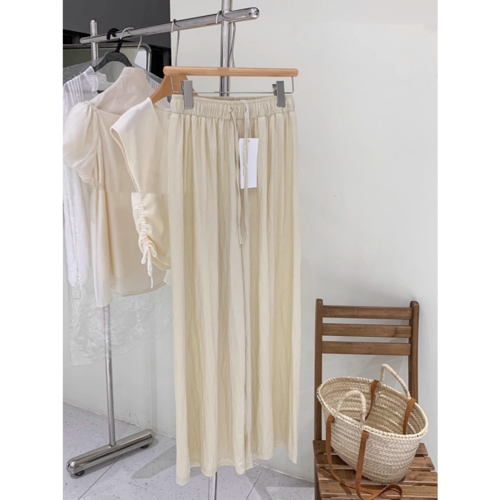 [Stella Fashion] Ice Silk Wrinkled Wide-Leg Pants Women Thin Material Style Straight Pants high waist slim Casual Pants-Stella's Fashion