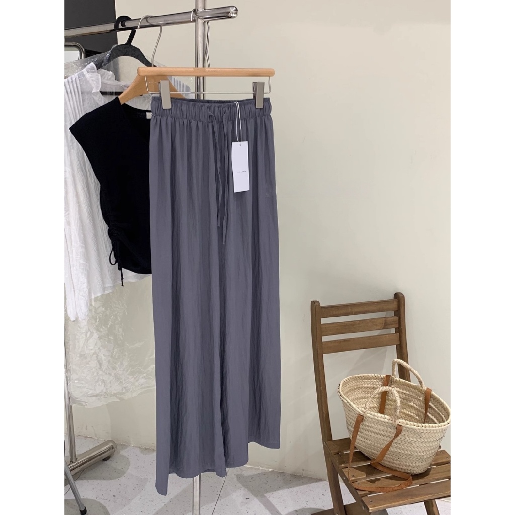 [Stella Fashion] Ice Silk Wrinkled Wide-Leg Pants Women Thin Material Style Straight Pants high waist slim Casual Pants-Stella's Fashion