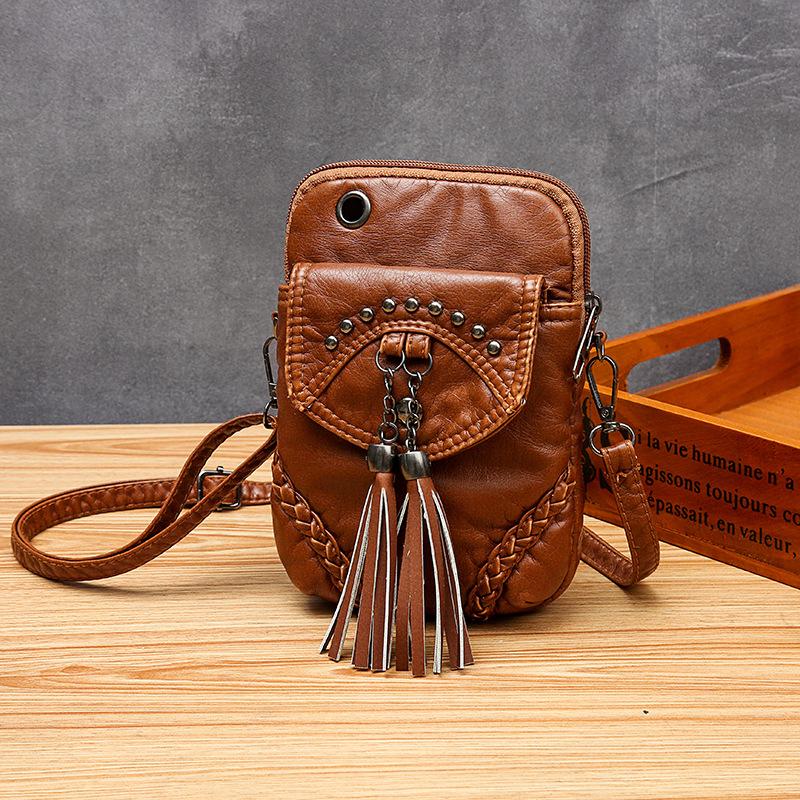 Women's Retro Leather Large Capacity Zip-up Waterproof Crossbody Bag mySite