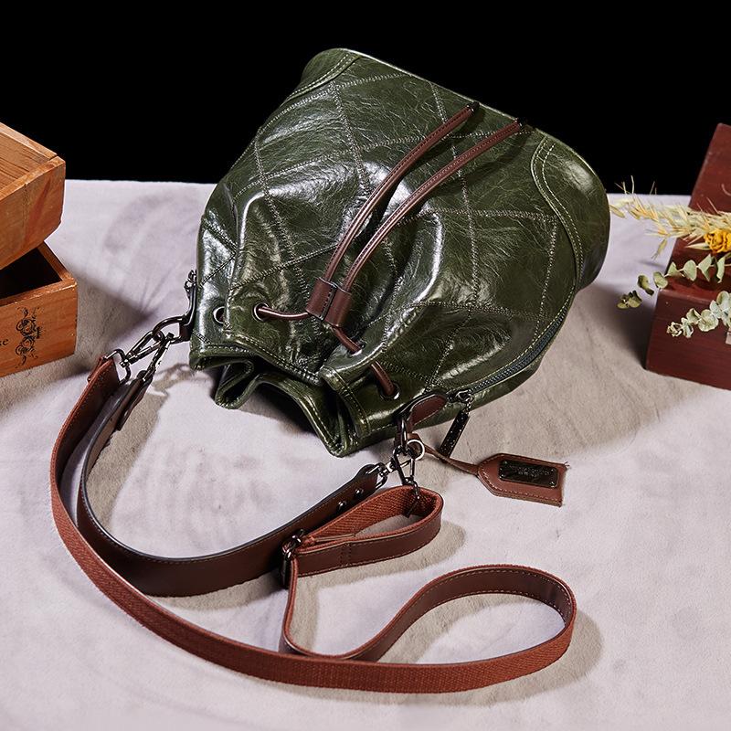 Retro Fashion Shoulder Slung Large Capacity Cable Embroidered Plaid Bucket mySite