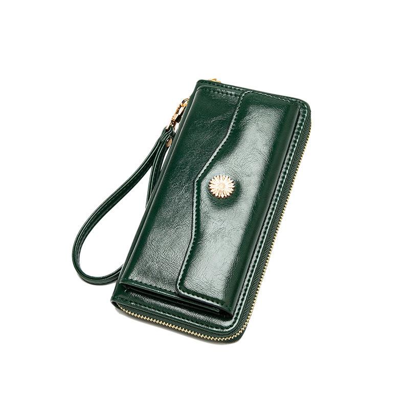 A stylish and simple long purse mySite