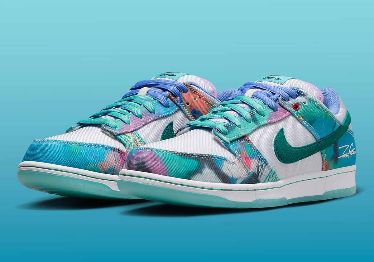 The Futura Laboratories x Nike SB Dunk Low 官方图片